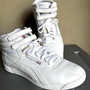 Women’s Reebok Classic high top sneakers. White leather. Size 7.5.